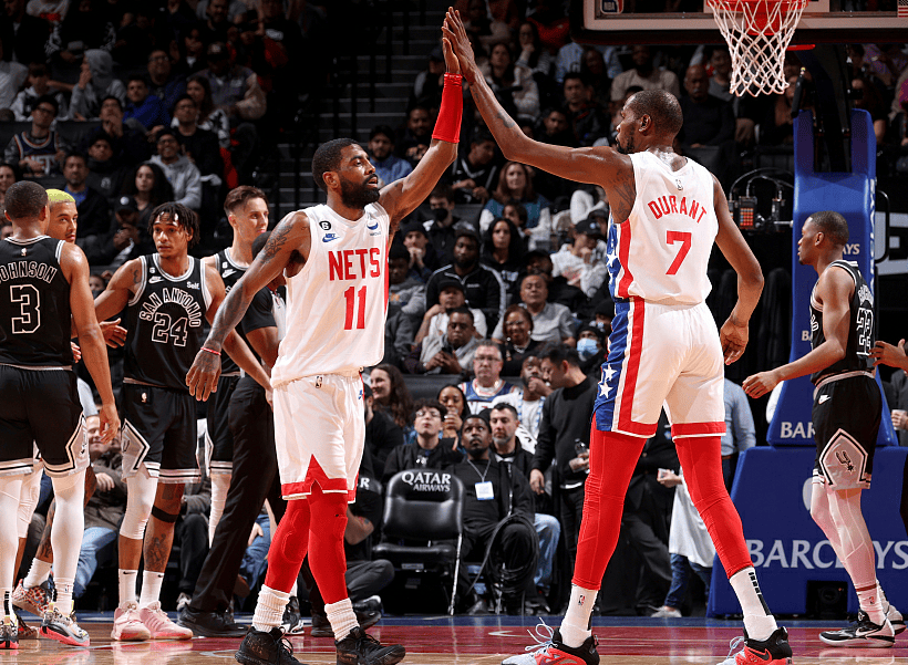 J9-赛地聚焦：意大利杯赛后热度飙升，费耶诺德豪取连胜，态度坚定，轮换策略被讨论的简单介绍