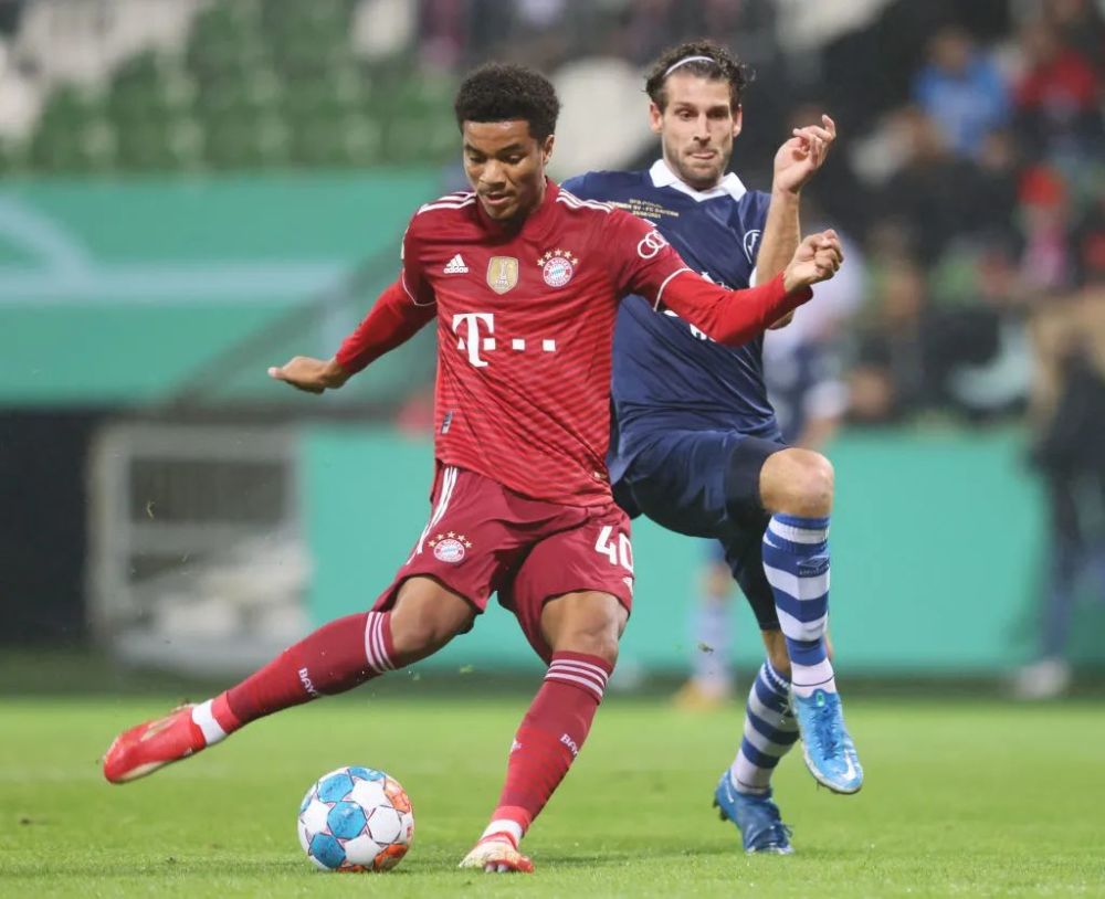 九游会下载-包含清晨皇家马德里调整名单以备德国杯，门线救险环节打磨，引发热议，资深球员宣示担当的词条